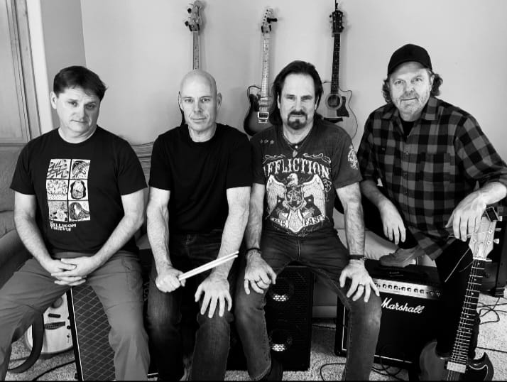 Live Music by FM FlyBy